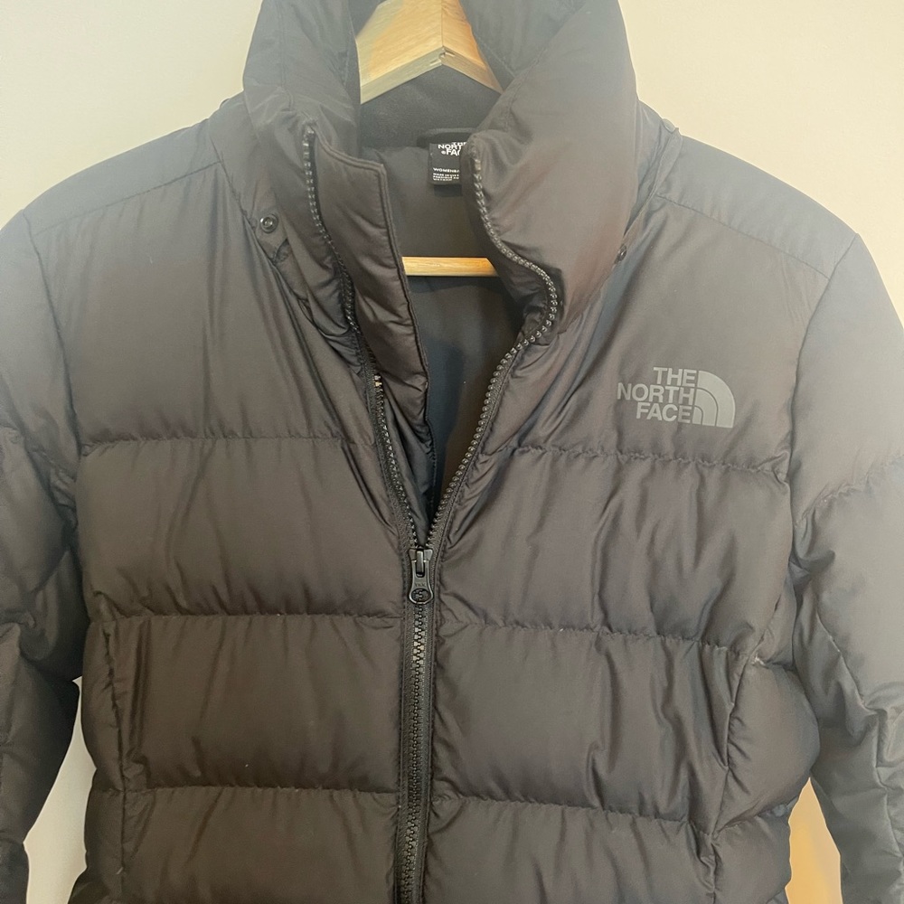 COPY - The North Face Black Metropolis water repellent 550 fill power down park…